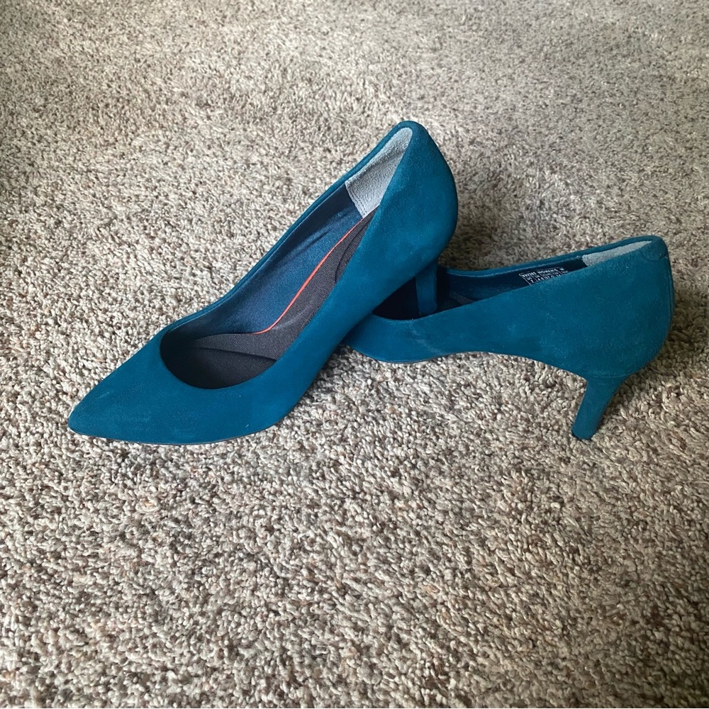 Rockport Blue Trutech Total Motion Pointed Toe Suede Heels Career Shoes Sz 7